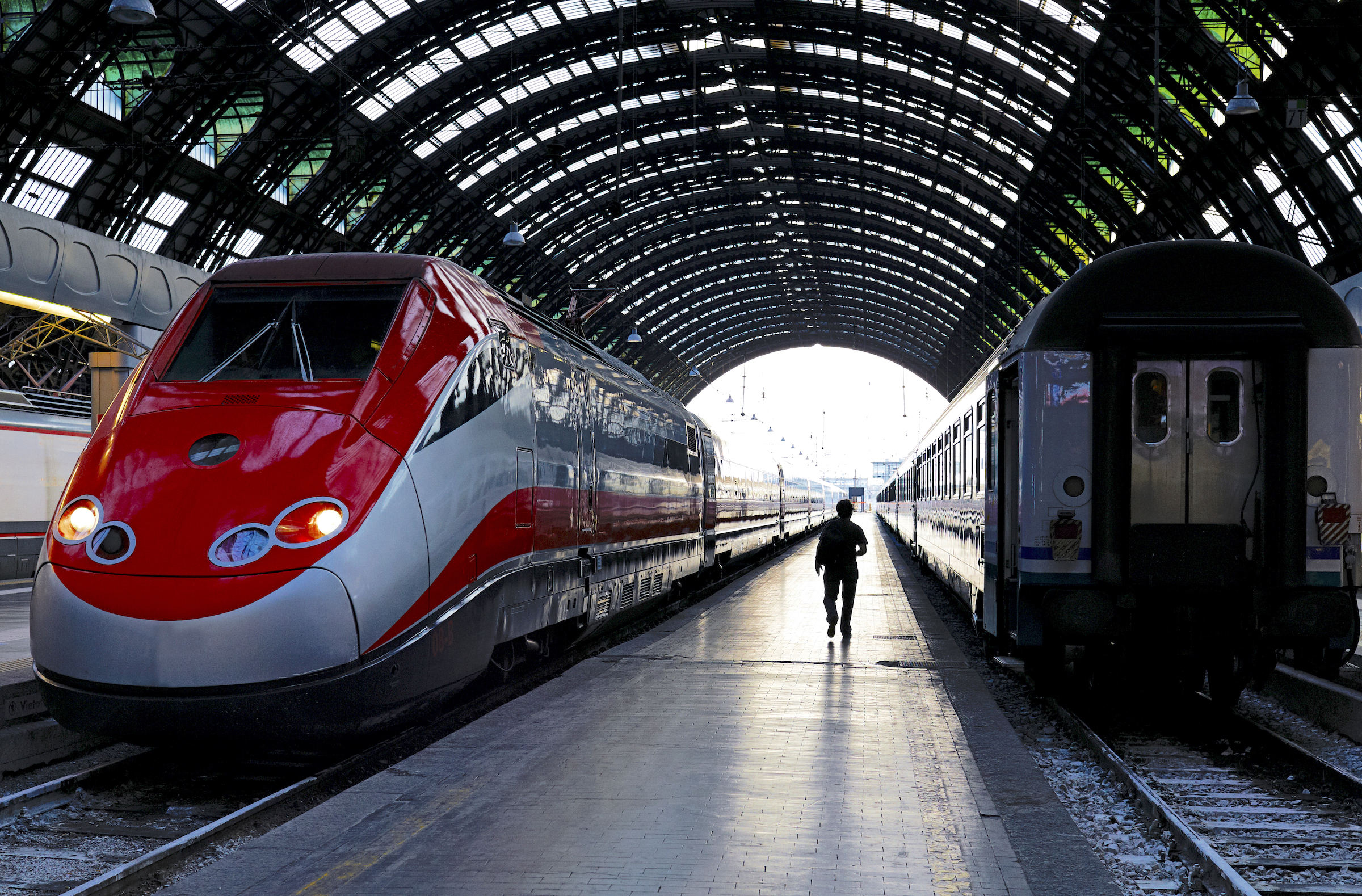 Italy's high-speed trains are equipped with rail-industry Ethernet 